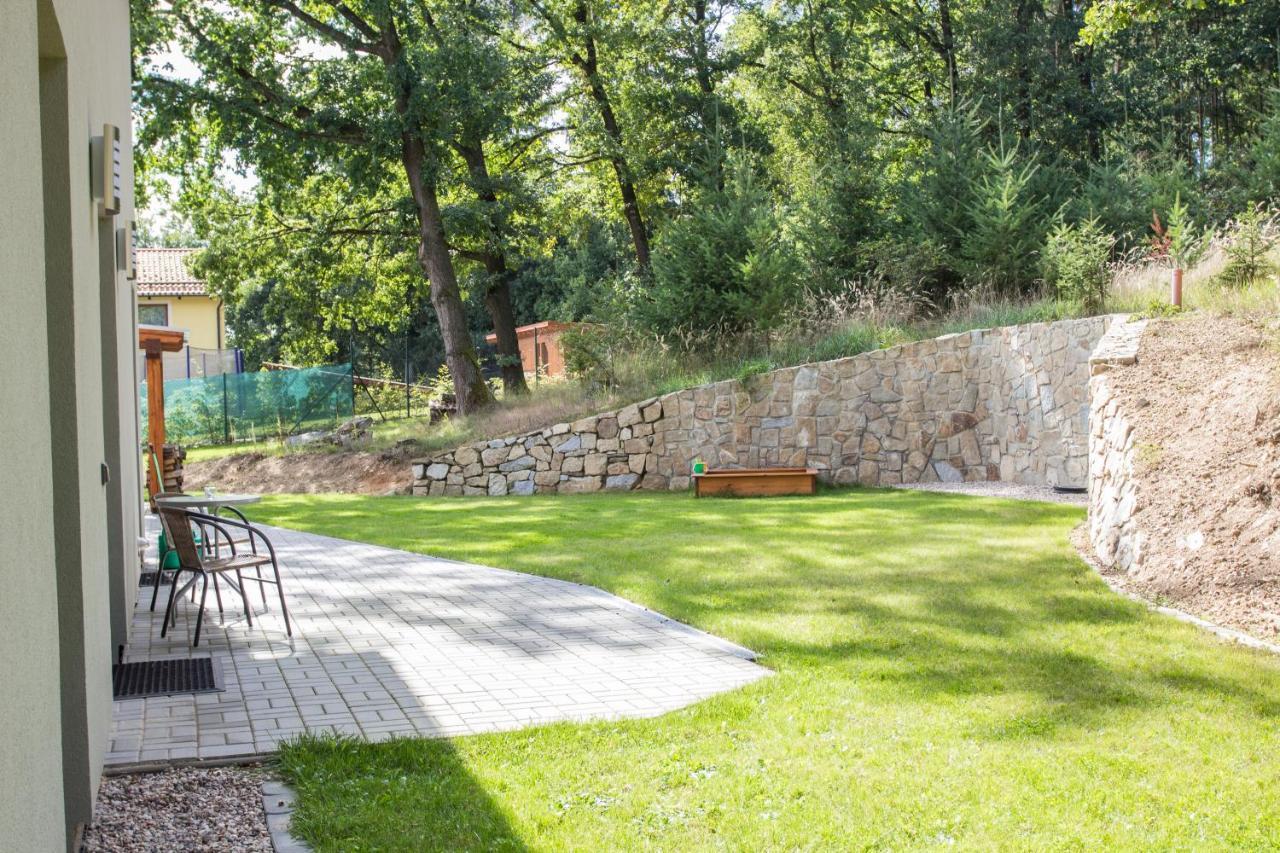 Apartmany Pod Lesem II Rodvínov Exteriör bild